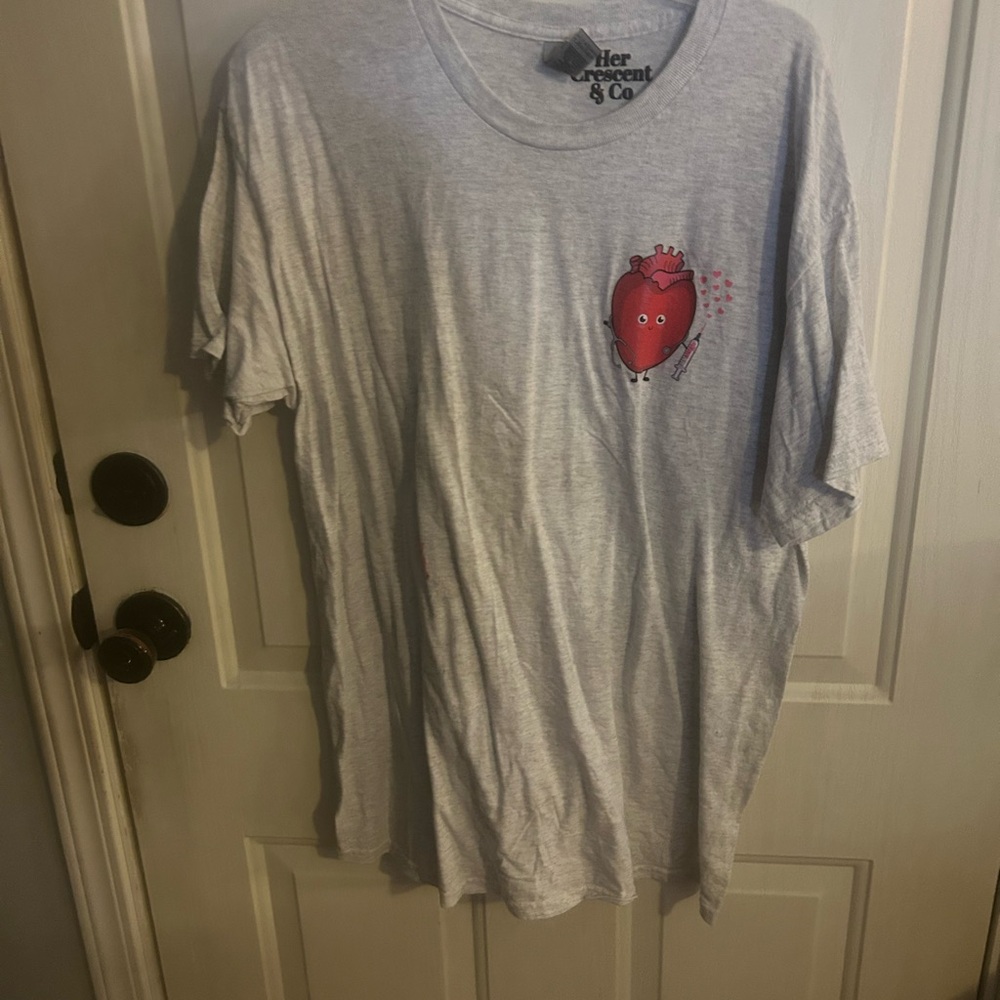 Gray Pocket Heart Graphic Tee